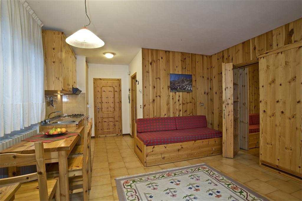 סנטה קתרינה ואלפורבה Residence Raffaella חדר תמונה