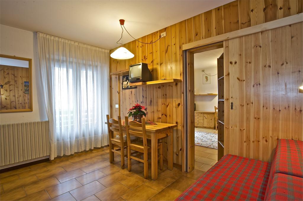 סנטה קתרינה ואלפורבה Residence Raffaella חדר תמונה